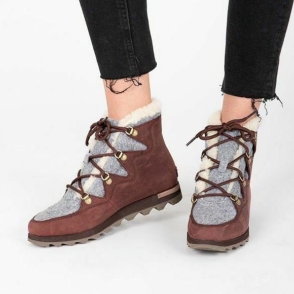 Sorel Shoes - NWOT Sz 8.5 Sorel Sneakchic Alpine Waterproof Boot